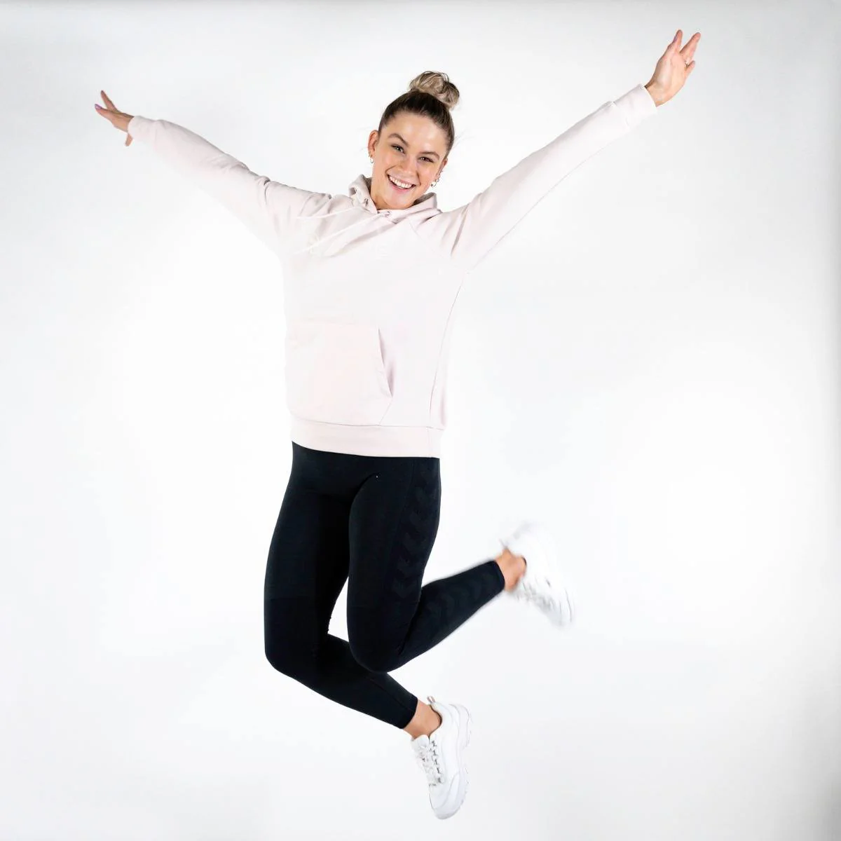 Hummel NONI Hoodie – Hushed Violet - Image 5